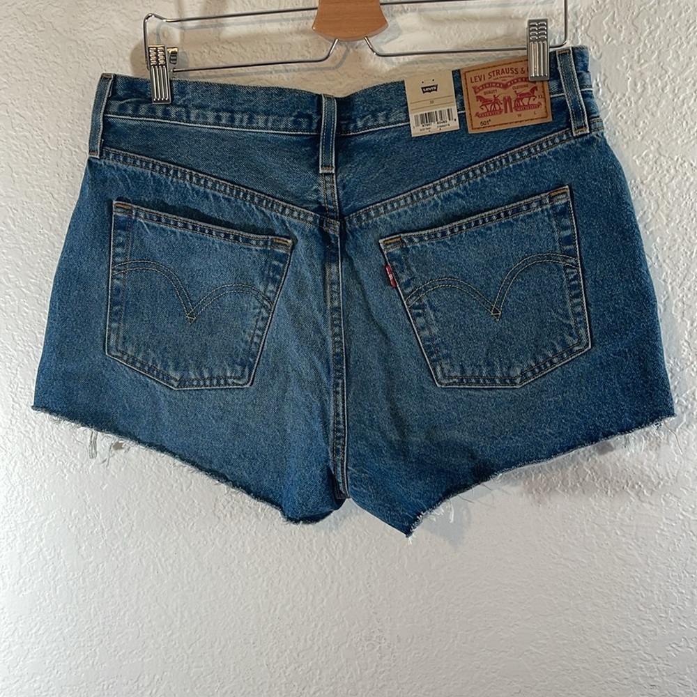 LEVI’S 501 High Rise Distressed Raw Hem Button Fly With Pockets Size 32 NEW - Picture 6 of 11